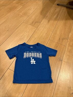 Toddler Genuine Merchandise Shirt Dodgers size 2T Years